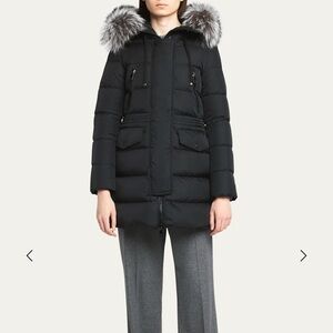 AUTHENTIC Moncler Woman’s Down Parka